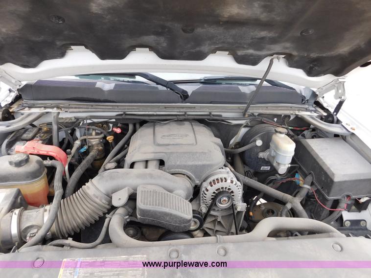 image for item J7494 2008 Chevrolet Silverado 1500 LT Ext. Cab pickup truck