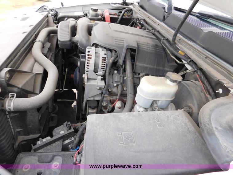 image for item J7494 2008 Chevrolet Silverado 1500 LT Ext. Cab pickup truck