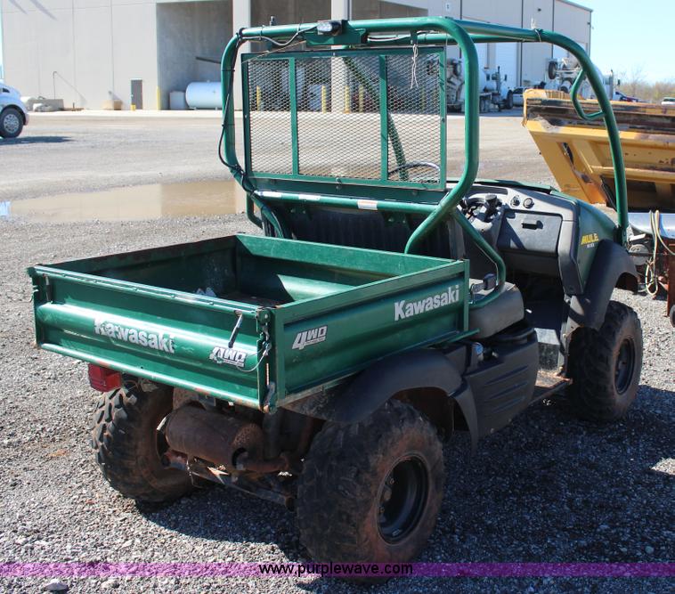 image for item J7741 2007 Kawasaki Mule 610 utility vehicle