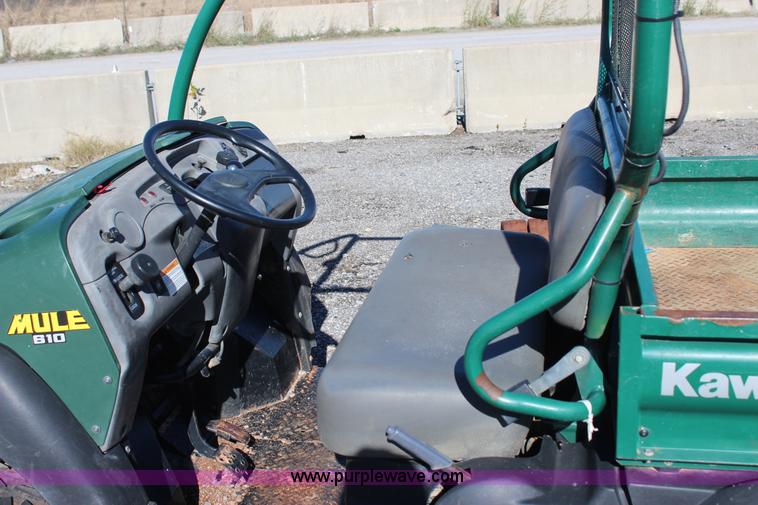image for item J7741 2007 Kawasaki Mule 610 utility vehicle
