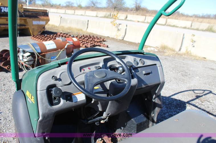 image for item J7741 2007 Kawasaki Mule 610 utility vehicle