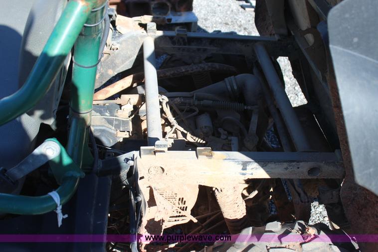 image for item J7741 2007 Kawasaki Mule 610 utility vehicle
