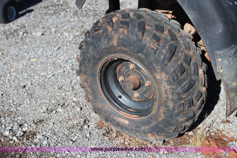 image for item J7741 2007 Kawasaki Mule 610 utility vehicle