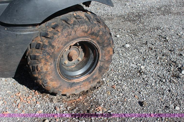 image for item J7741 2007 Kawasaki Mule 610 utility vehicle