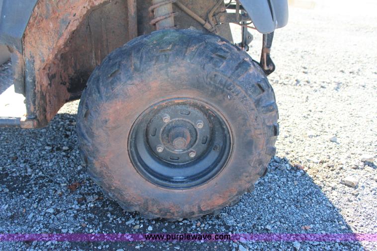 image for item J7741 2007 Kawasaki Mule 610 utility vehicle
