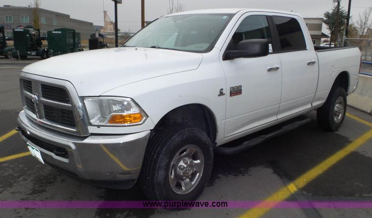 image for item J8466 2011 Dodge Ram 2500 Crew Cab pickup truck