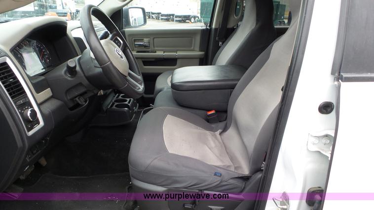 image for item J8466 2011 Dodge Ram 2500 Crew Cab pickup truck