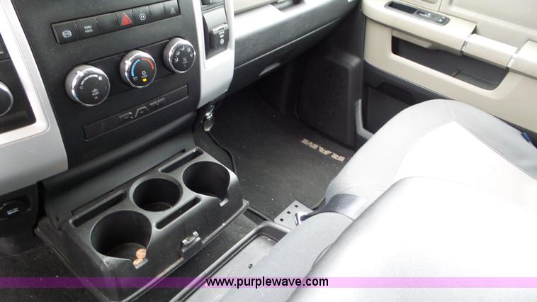 image for item J8466 2011 Dodge Ram 2500 Crew Cab pickup truck