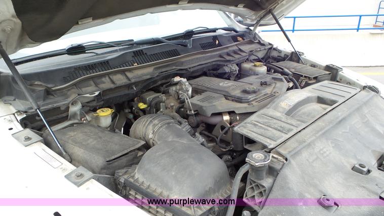 image for item J8466 2011 Dodge Ram 2500 Crew Cab pickup truck