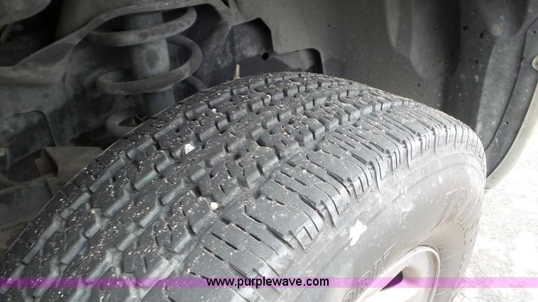 image for item J8466 2011 Dodge Ram 2500 Crew Cab pickup truck