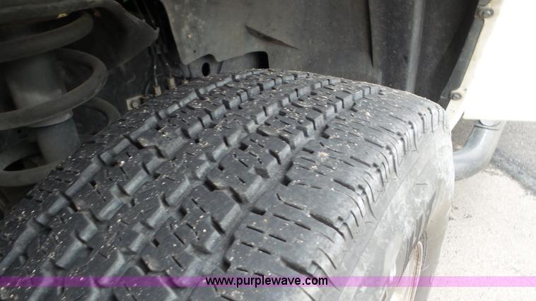 image for item J8466 2011 Dodge Ram 2500 Crew Cab pickup truck