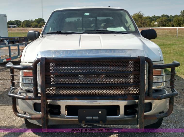 image for item K1218 2008 Ford F250 Super Duty XLT Crew Cab pickup truck