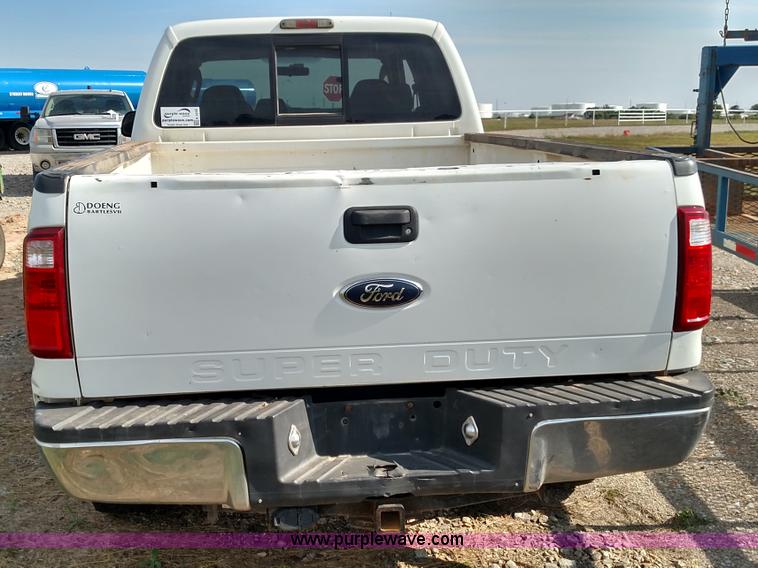 image for item K1218 2008 Ford F250 Super Duty XLT Crew Cab pickup truck