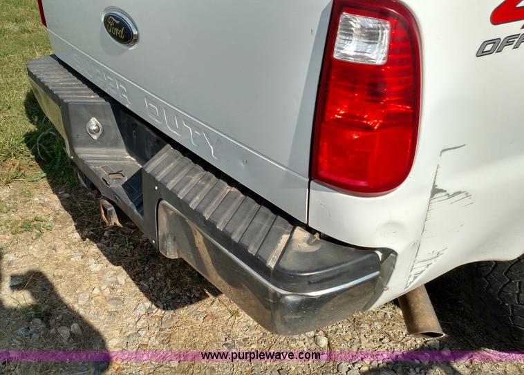 image for item K1218 2008 Ford F250 Super Duty XLT Crew Cab pickup truck