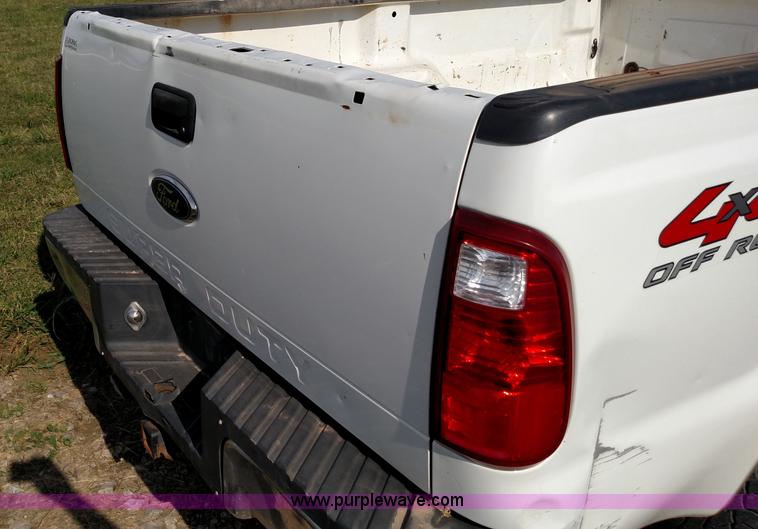 image for item K1218 2008 Ford F250 Super Duty XLT Crew Cab pickup truck