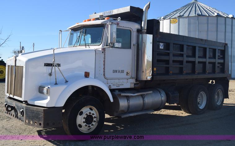 image for item K4915 1994 Kenworth T800 dump truck