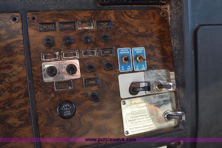 image for item K4915 1994 Kenworth T800 dump truck