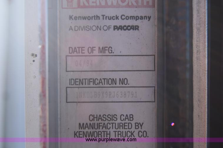 image for item K4915 1994 Kenworth T800 dump truck