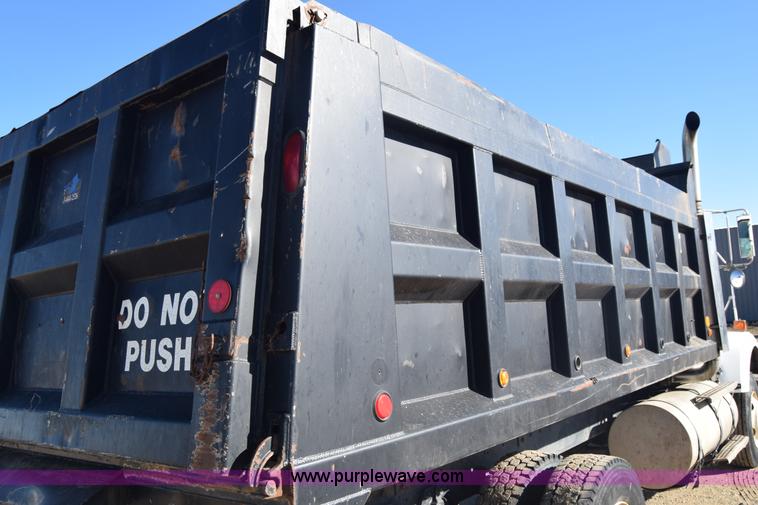 image for item K4915 1994 Kenworth T800 dump truck