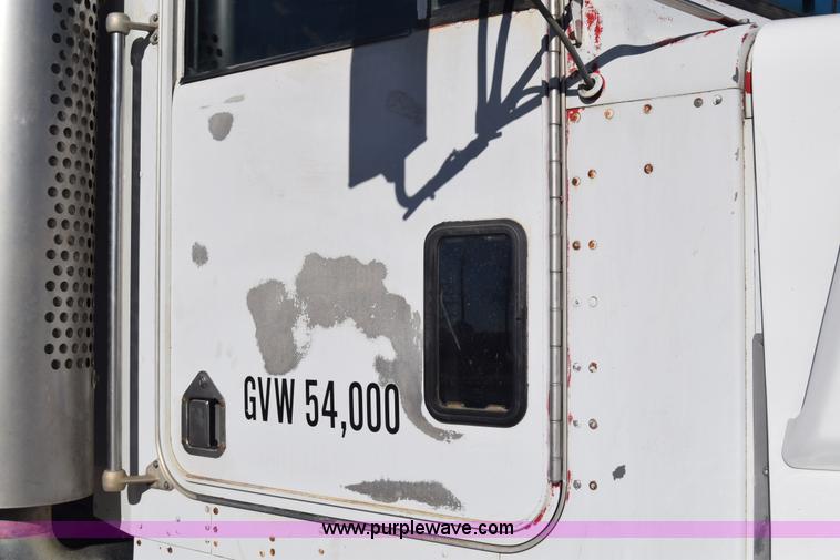 image for item K4915 1994 Kenworth T800 dump truck