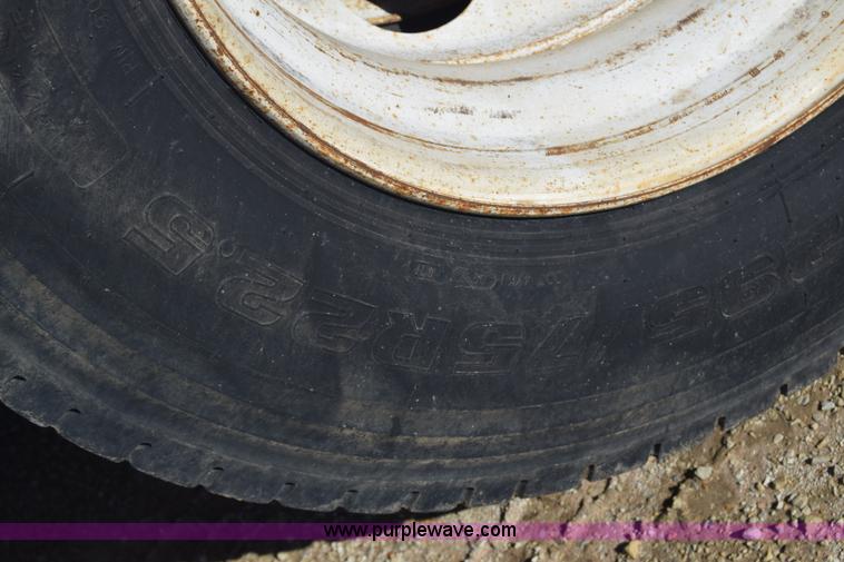 image for item K4915 1994 Kenworth T800 dump truck