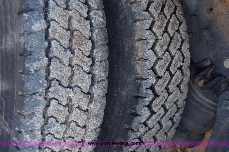 image for item K4915 1994 Kenworth T800 dump truck