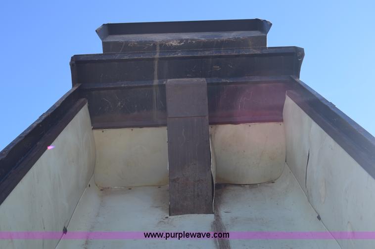 image for item K4915 1994 Kenworth T800 dump truck