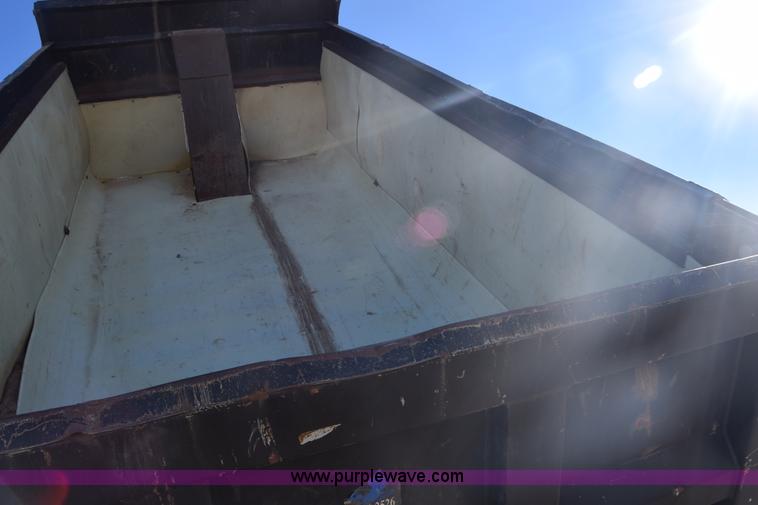 image for item K4915 1994 Kenworth T800 dump truck