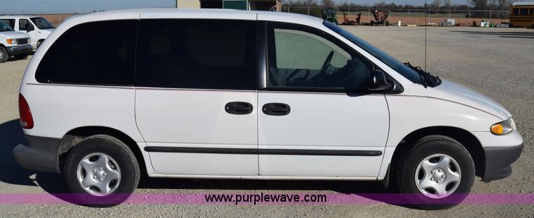 image for item K4966 1999 Dodge Caravan van
