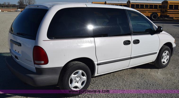 image for item K4966 1999 Dodge Caravan van