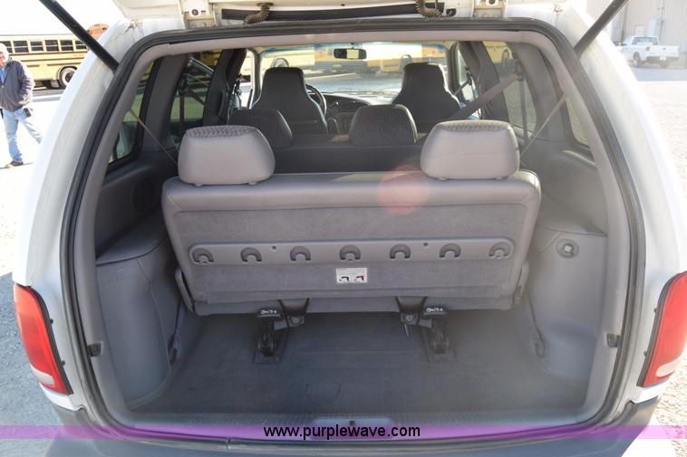 image for item K4966 1999 Dodge Caravan van