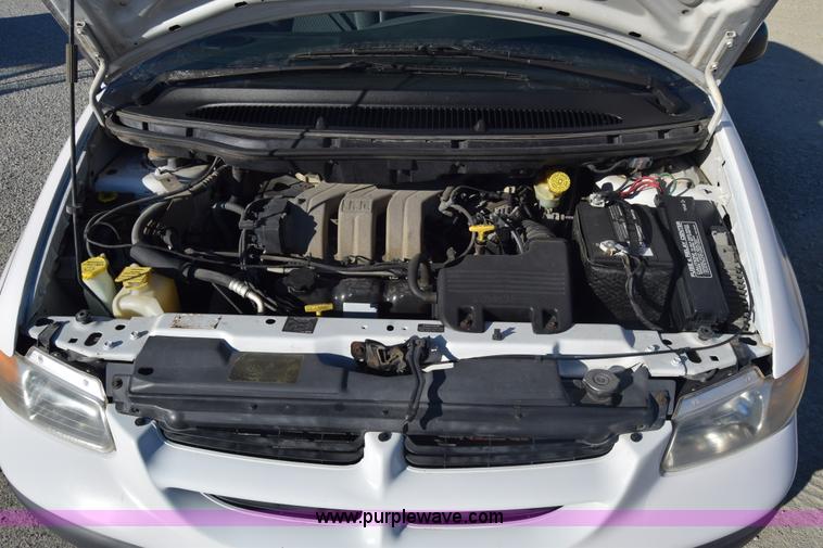 image for item K4966 1999 Dodge Caravan van