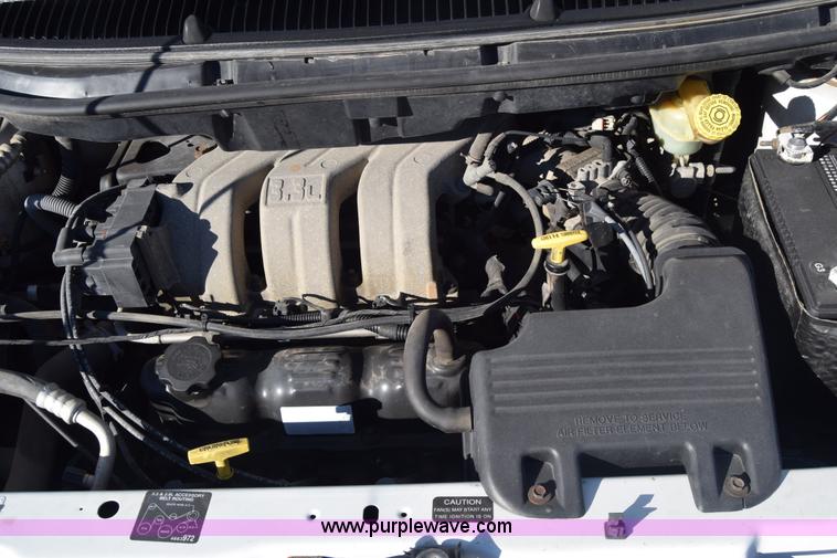 image for item K4966 1999 Dodge Caravan van