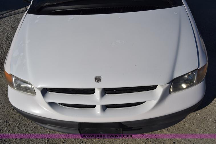 image for item K4966 1999 Dodge Caravan van