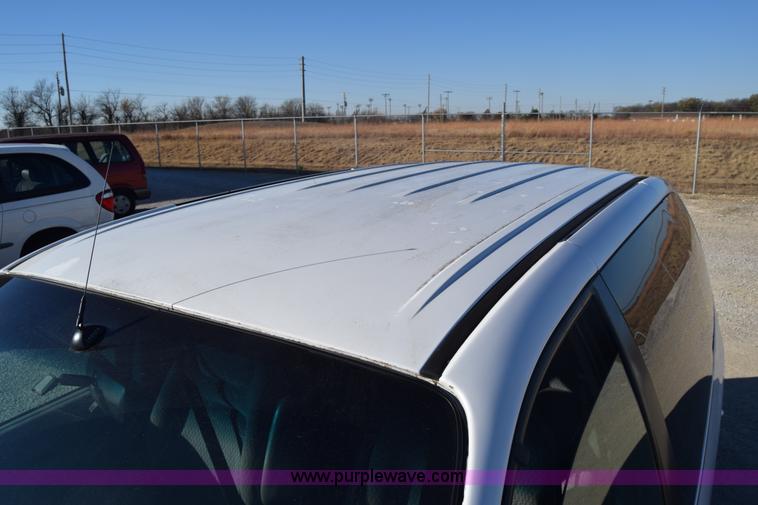 image for item K4966 1999 Dodge Caravan van