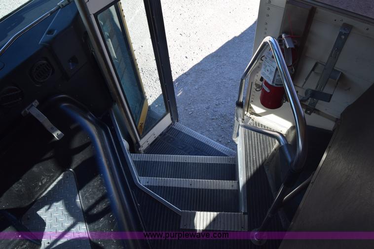 image for item K4967 1994 Blue Bird TC2000 school bus