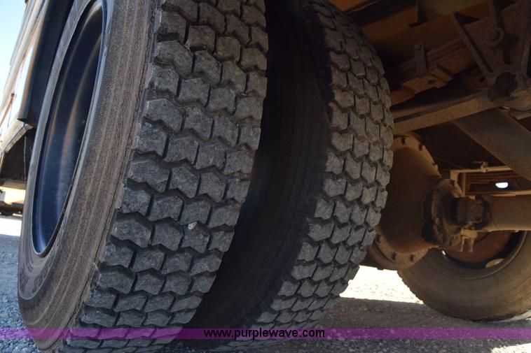 image for item K4967 1994 Blue Bird TC2000 school bus