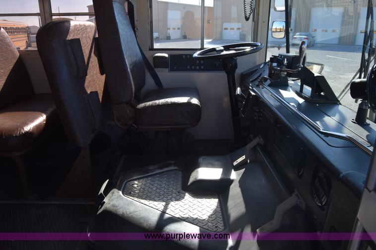 image for item K4968 1993 Blue Bird TC2000 school bus