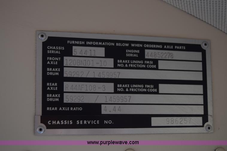 image for item K4968 1993 Blue Bird TC2000 school bus