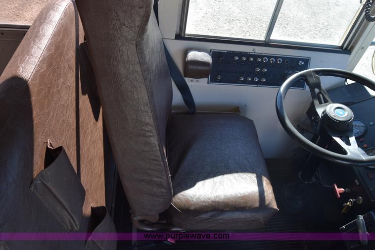 image for item K4968 1993 Blue Bird TC2000 school bus