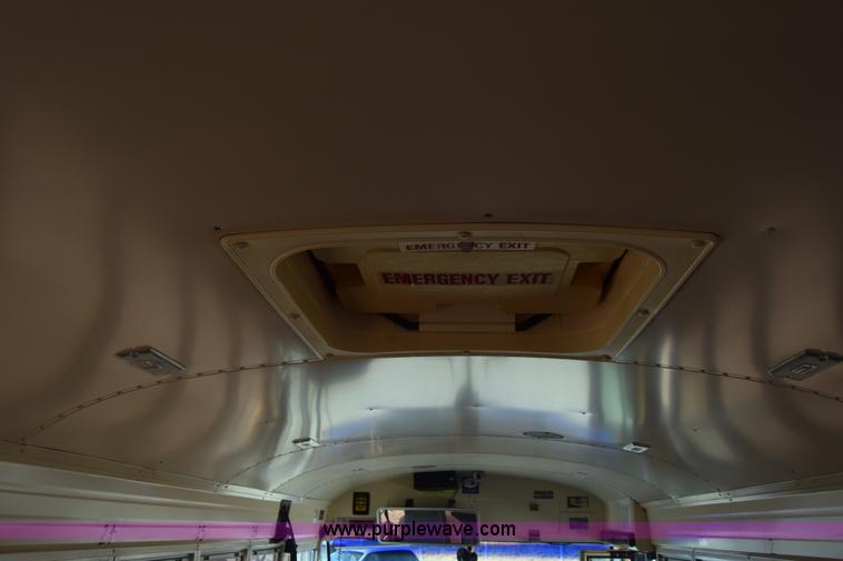 image for item K4968 1993 Blue Bird TC2000 school bus