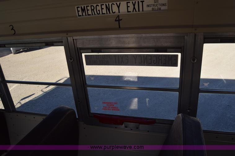 image for item K4968 1993 Blue Bird TC2000 school bus