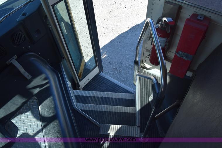 image for item K4968 1993 Blue Bird TC2000 school bus