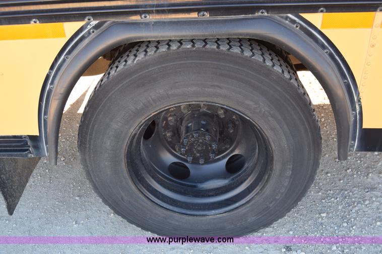 image for item K4968 1993 Blue Bird TC2000 school bus