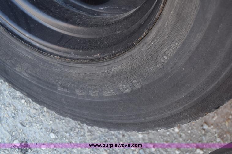 image for item K4968 1993 Blue Bird TC2000 school bus