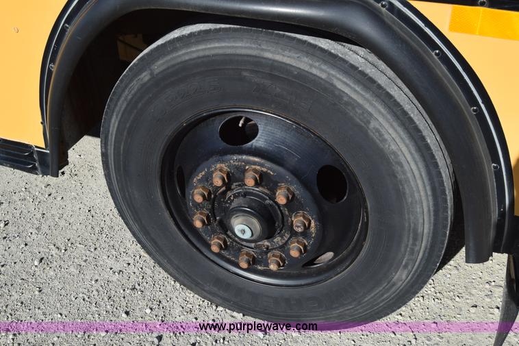 image for item K4968 1993 Blue Bird TC2000 school bus