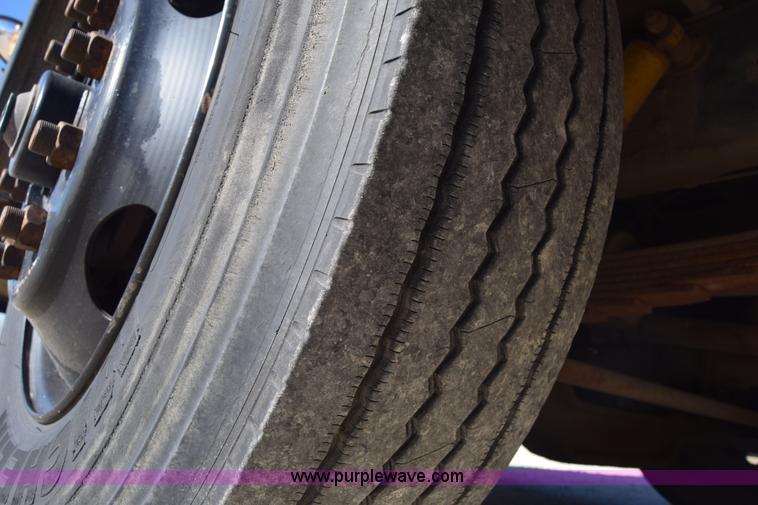 image for item K4968 1993 Blue Bird TC2000 school bus