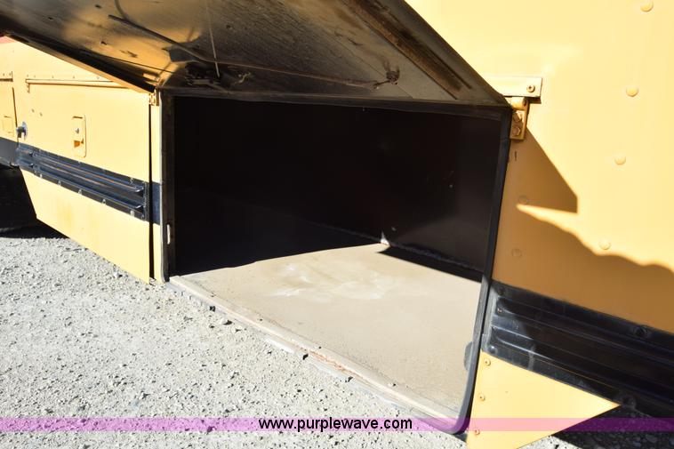 image for item K4968 1993 Blue Bird TC2000 school bus