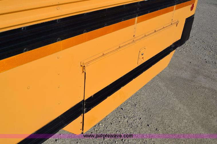 image for item K4968 1993 Blue Bird TC2000 school bus