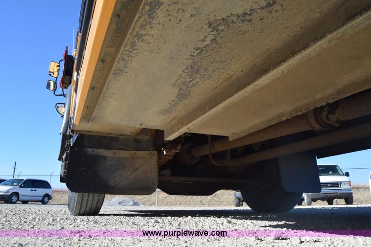 image for item K4968 1993 Blue Bird TC2000 school bus